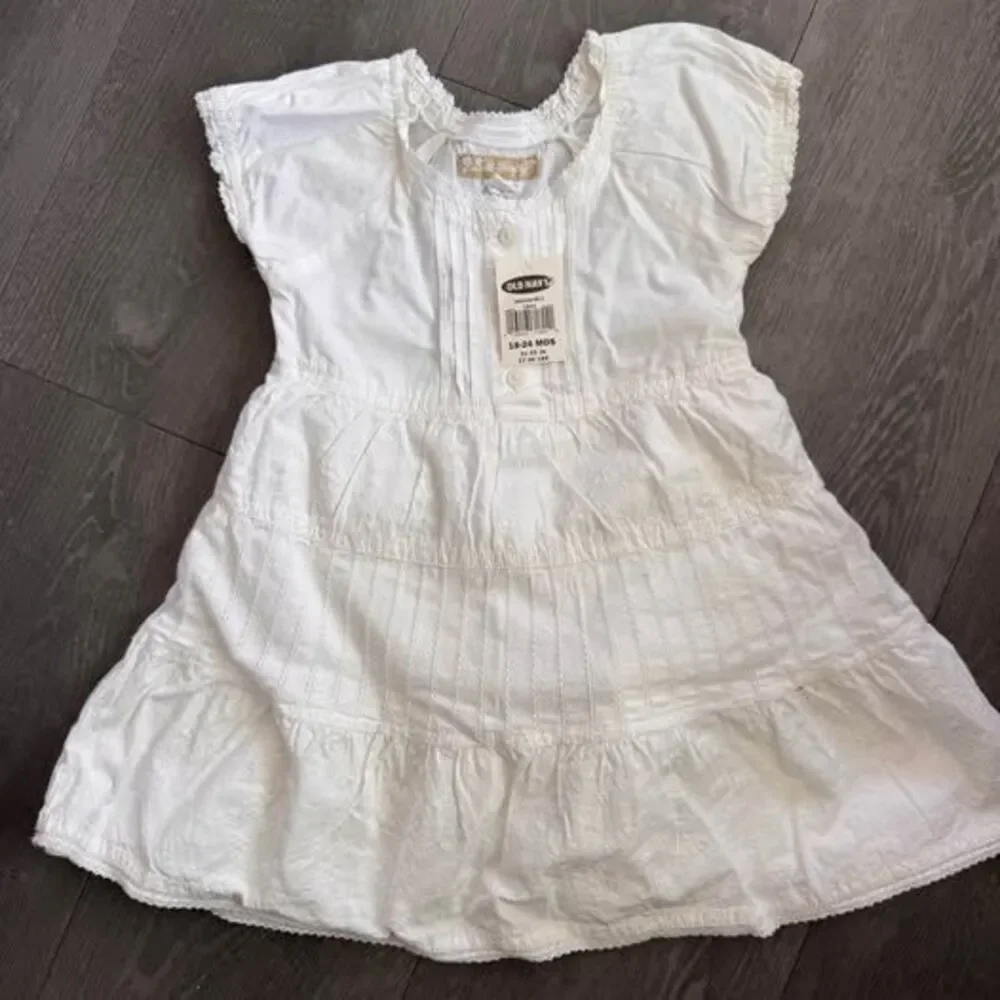 NWT-Old Navy White Dress 18-24 Months